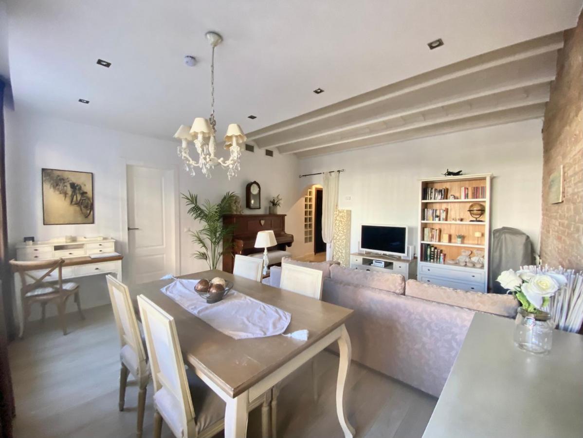 Sant Antoni Lovely Apartment Barcellona Esterno foto