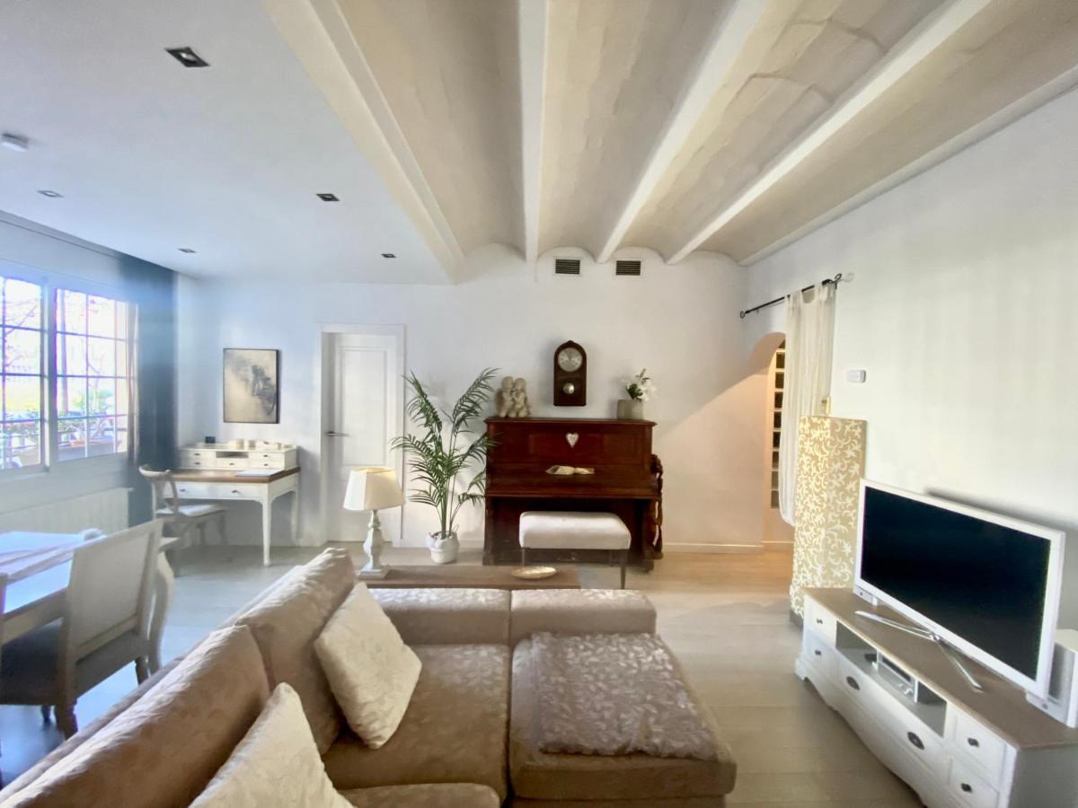 Sant Antoni Lovely Apartment Barcellona Esterno foto
