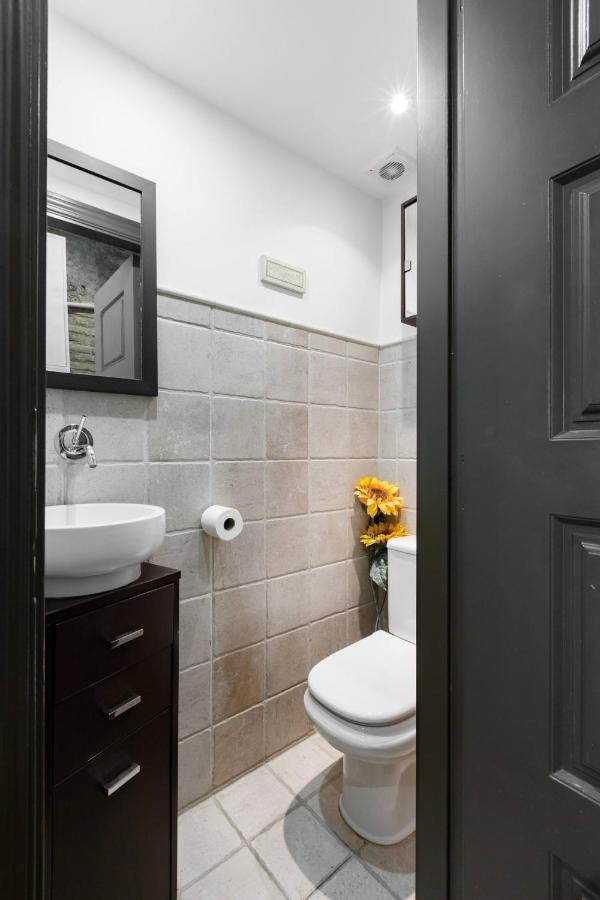 Sant Antoni Lovely Apartment Barcellona Esterno foto